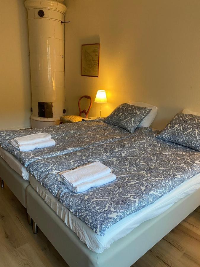 Eds Bruk Basecamp Guest House Edsbruk Exterior foto