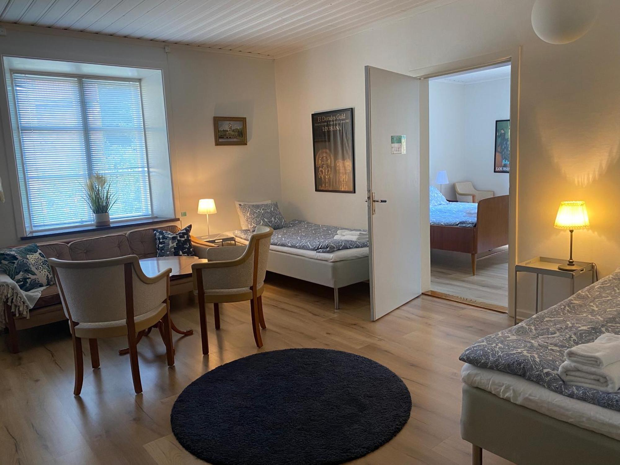 Eds Bruk Basecamp Guest House Edsbruk Exterior foto